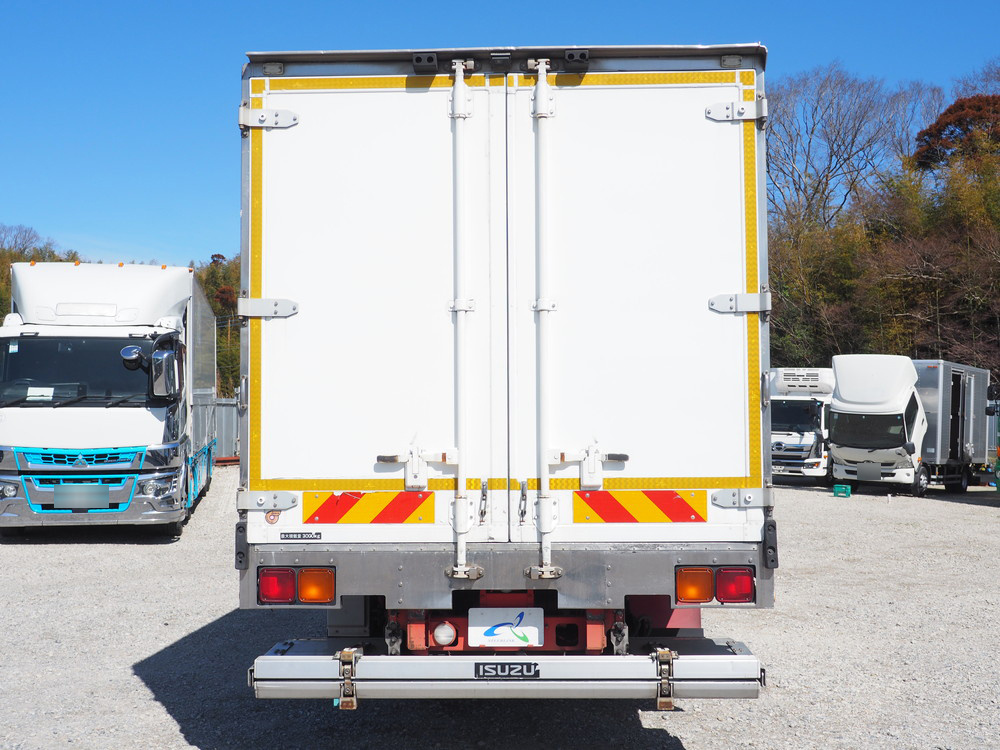 いすゞ フォワード 冷凍バン 中型 TKG-FRR90T2 年式 H26[写真05]