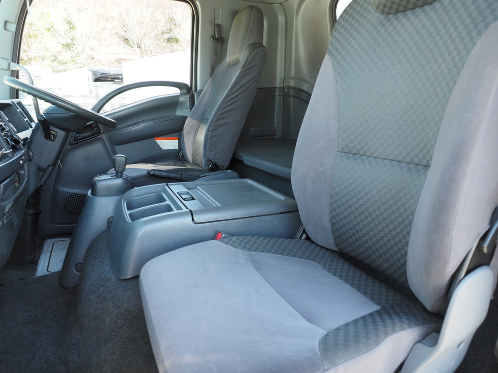 いすゞ フォワード 冷凍バン 中型 TKG-FRR90T2 年式 H26[写真28]