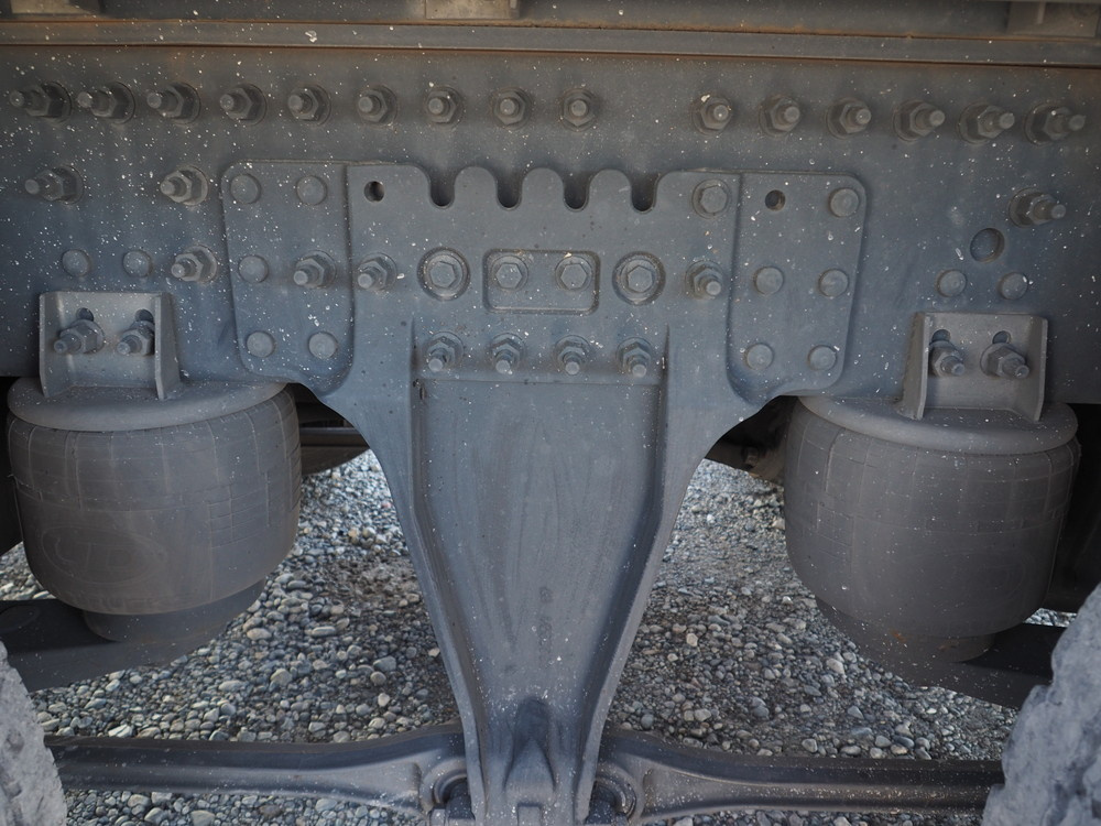 UDトラックス クオン ウイング車 大型 2PG-CG5CA 年式 R1[写真42]