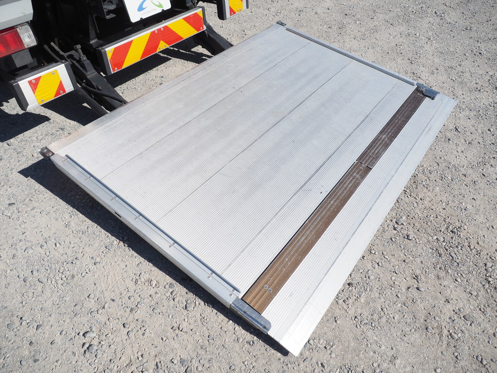 日野 デュトロ バン車 小型 TKG-XZU710M 年式 H26[写真17]