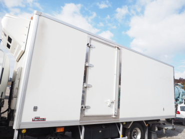 いすゞ フォワード 冷凍バン 中型 TKG-FRR90T2 年式 H29 [写真12]