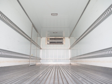 いすゞ フォワード 冷凍バン 中型 TKG-FRR90T2 年式 H29 [写真15]