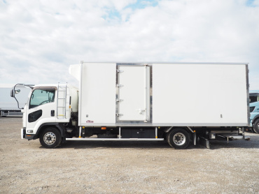 いすゞ フォワード 冷凍バン 中型 TKG-FRR90T2 年式 H29 [写真10]