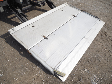 いすゞ フォワード 冷凍バン 中型 TKG-FRR90T2 年式 H29 [写真20]