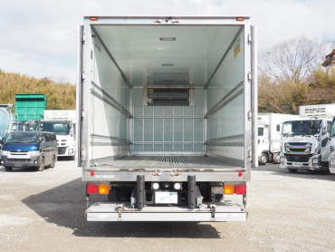 いすゞ フォワード 冷凍バン 中型 TKG-FRR90T2 年式 H29 [写真14]