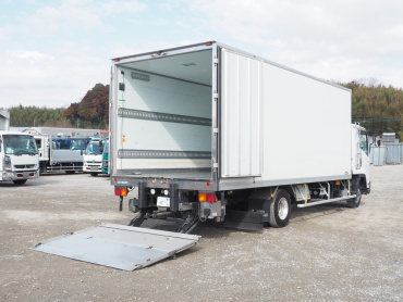 いすゞ フォワード 冷凍バン 中型 TKG-FRR90T2 年式 H29 [写真19]