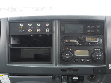 いすゞ フォワード 冷凍バン 中型 TKG-FRR90S2 年式 H27 [写真25]