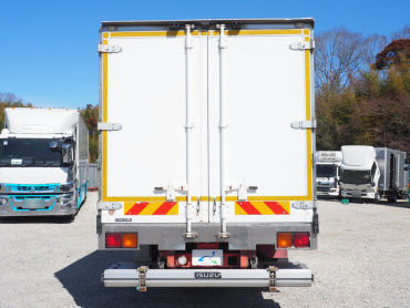 いすゞ フォワード 冷凍バン 中型 TKG-FRR90T2 年式 H26 [写真05]