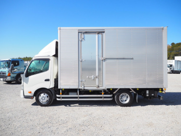 日野 デュトロ バン車 小型 TKG-XZU710M 年式 H26 [写真09]