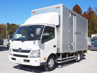 日野 デュトロ バン車 小型 TKG-XZU710M 年式 H26 [写真01]