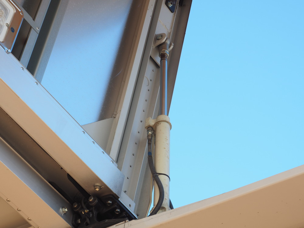 日野 レンジャープロ ウイング車 中型 TKG-FD7JPAA 年式 H28[写真18]