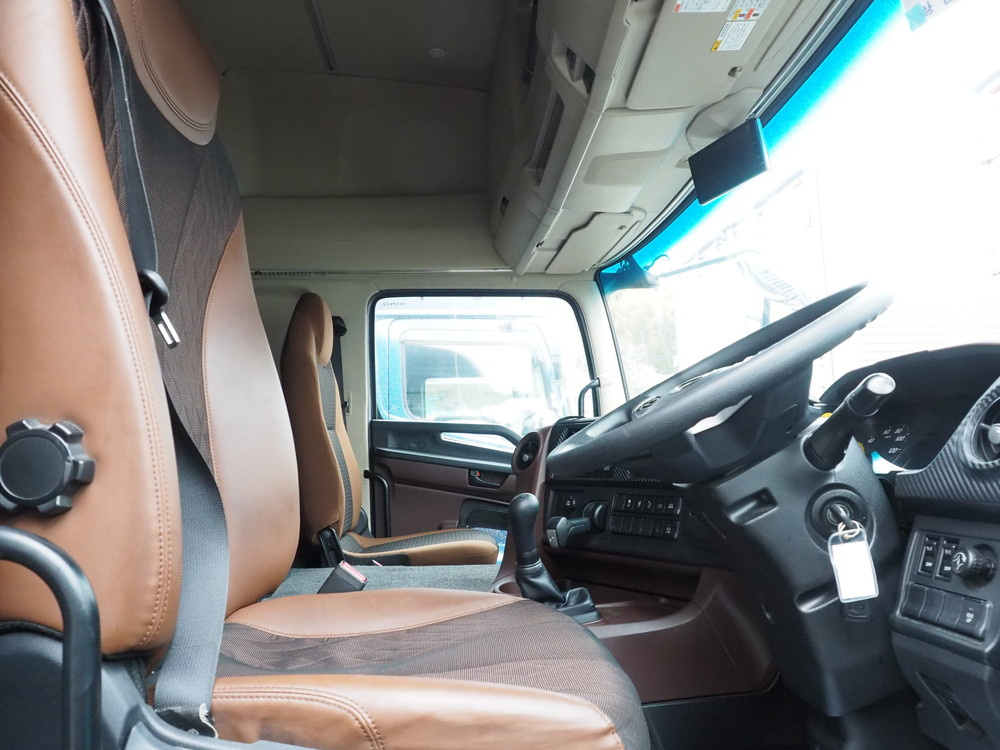 日野 プロフィア ウイング車 大型 2DG-FW1AHG 年式 R1[写真35]