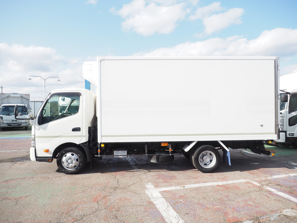 日野 デュトロ 冷凍バン 小型 TKG-XZU710M 年式 H28[写真11]