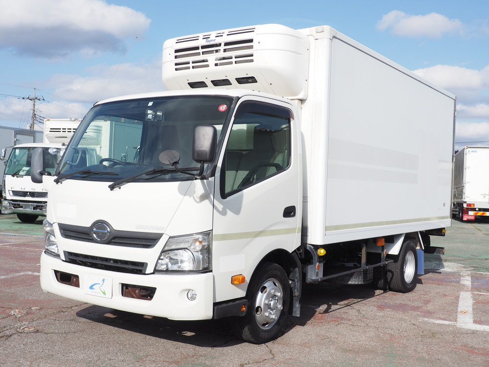 日野 デュトロ 冷凍バン 小型 TKG-XZU710M 年式 H28[写真01]