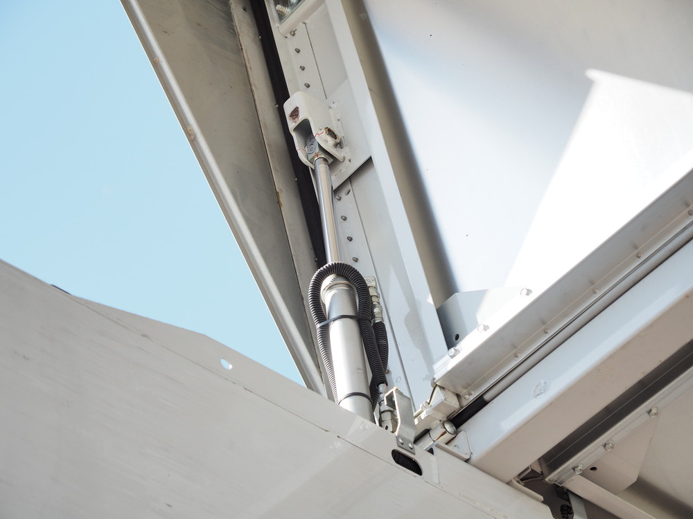 日野 レンジャープロ ウイング車 中型 TKG-FD7JLAG 年式 H27[写真17]