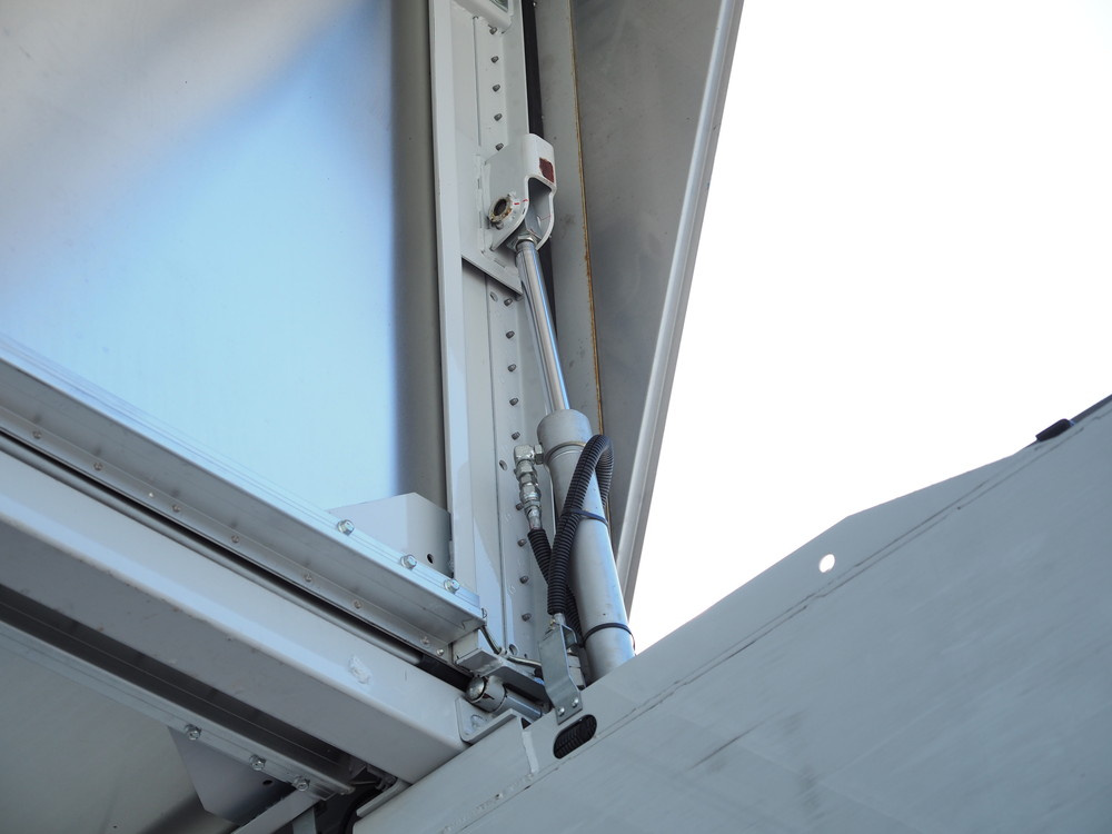 日野 レンジャープロ ウイング車 中型 TKG-FD7JLAG 年式 H27[写真12]