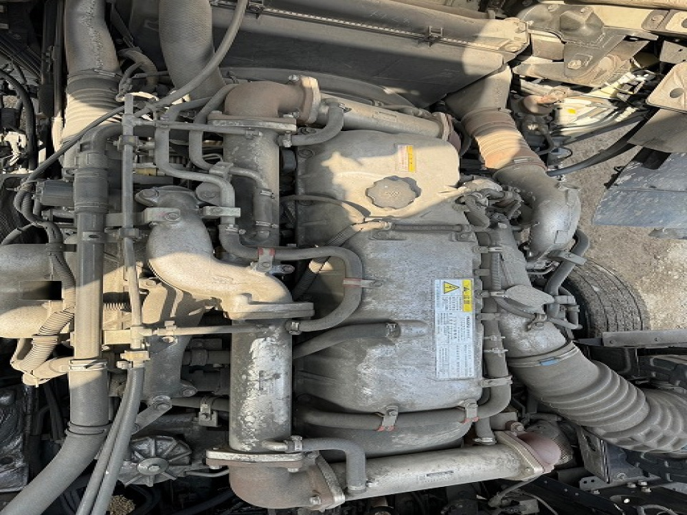 いすゞ ギガ ウイング車 大型 QKG-CYJ77A 年式 H27[写真32]