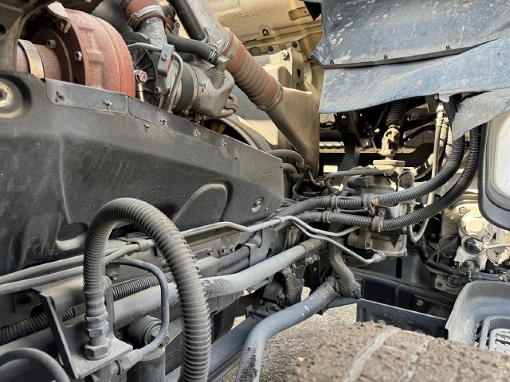 いすゞ ギガ ウイング車 大型 QKG-CYJ77A 年式 H27[写真35]