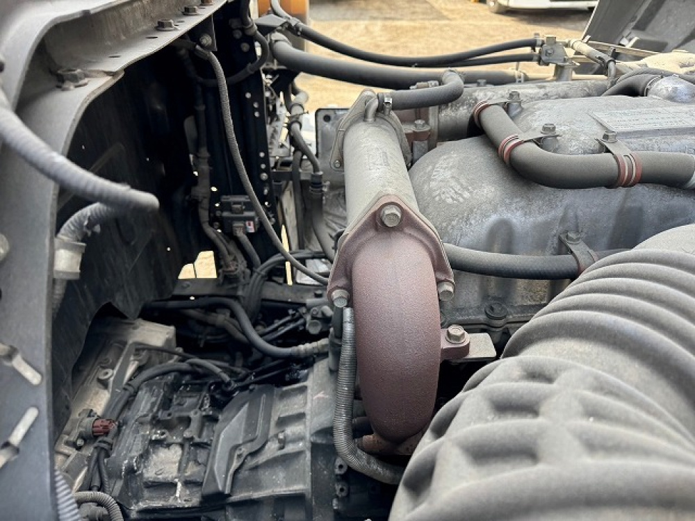 いすゞ ギガ ウイング車 大型 QKG-CYJ77A 年式 H27[写真37]