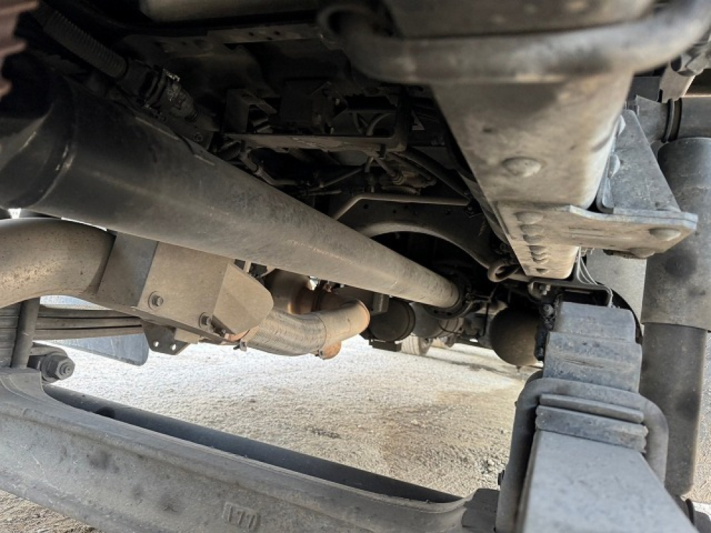 いすゞ ギガ ウイング車 大型 QKG-CYJ77A 年式 H27[写真12]