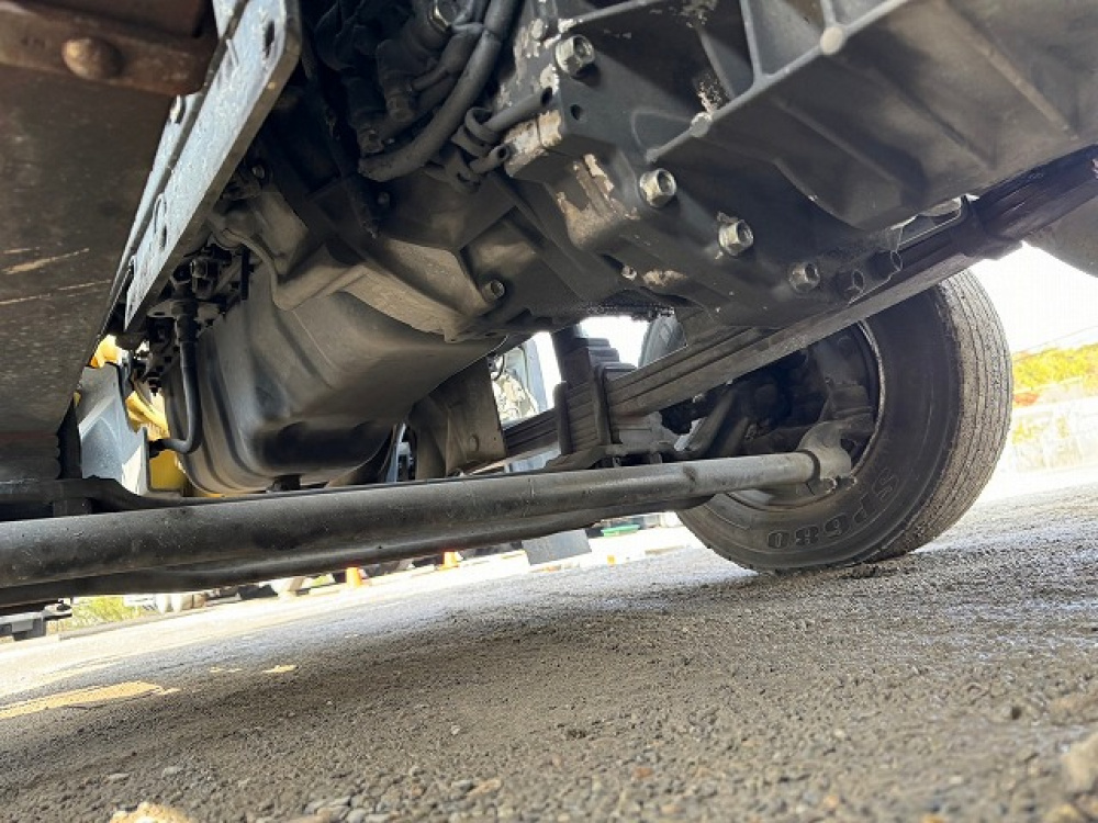 いすゞ ギガ ウイング車 大型 QKG-CYJ77A 年式 H27[写真14]