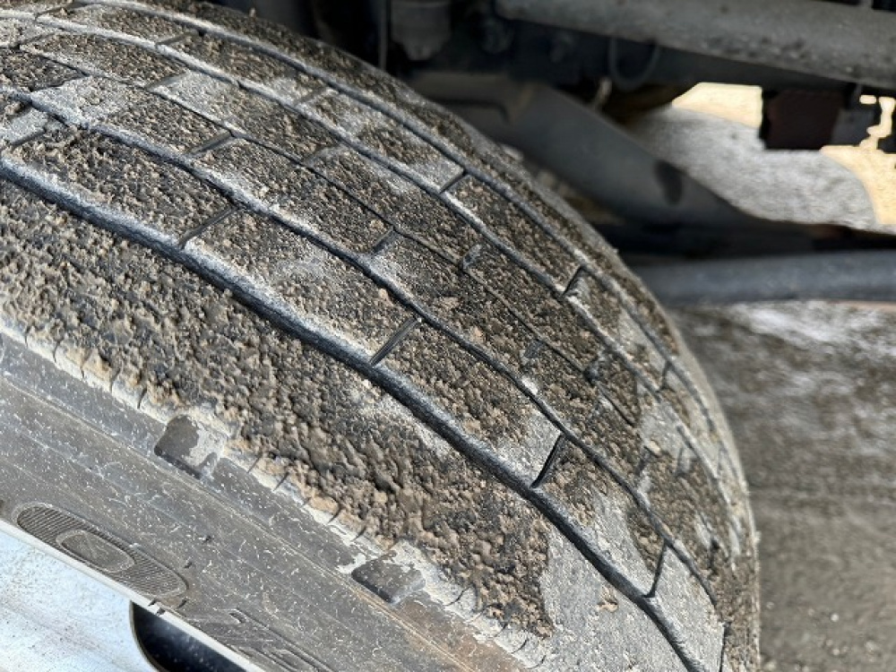 いすゞ ギガ ウイング車 大型 QKG-CYJ77A 年式 H27[写真21]