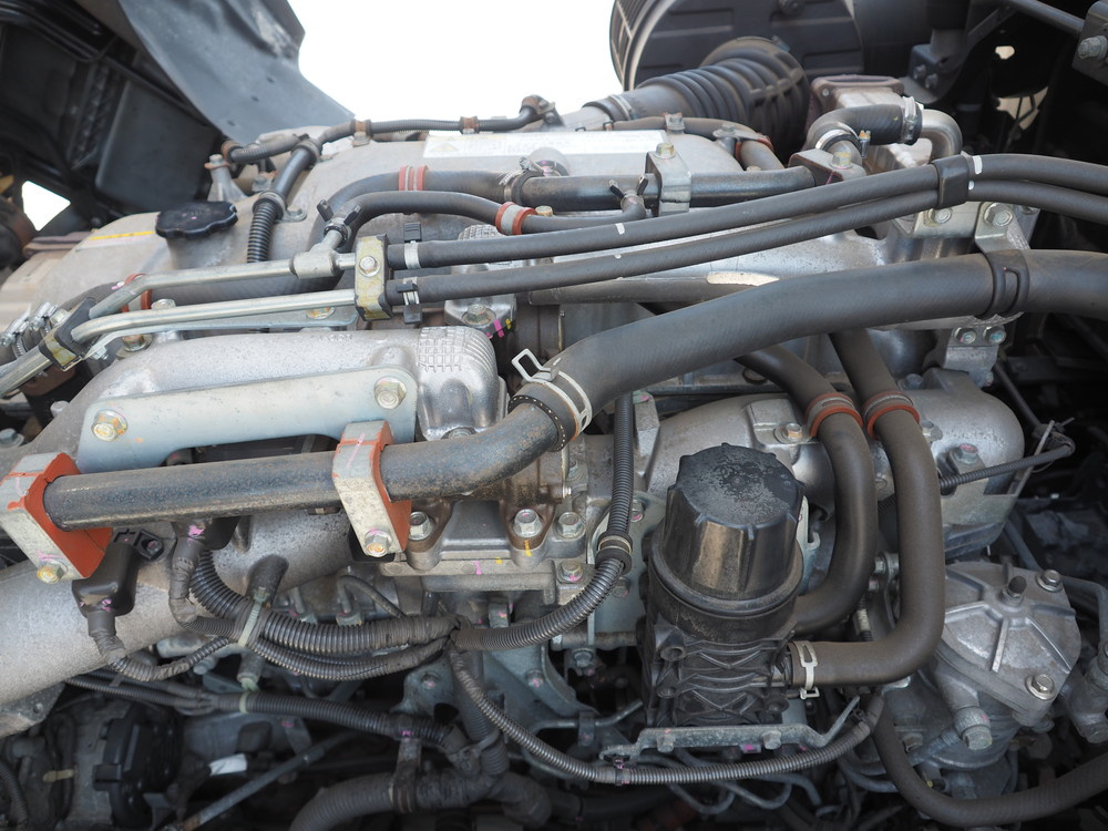 いすゞ ギガ 冷凍バン 大型 QPG-CYJ77B 年式 H30[写真34]