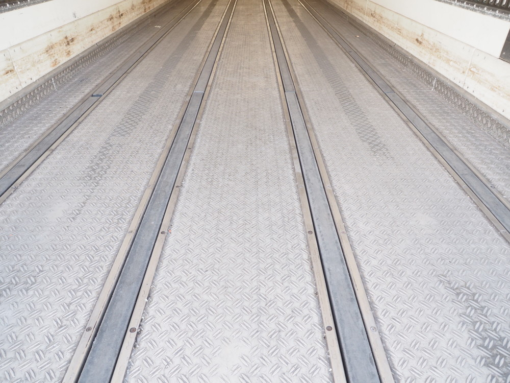 いすゞ ギガ 冷凍バン 大型 QKG-CYJ77A 年式 H26[写真15]