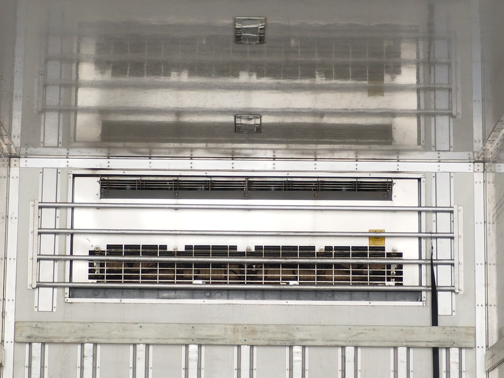 いすゞ ギガ 冷凍バン 大型 QKG-CYJ77A 年式 H26[写真16]