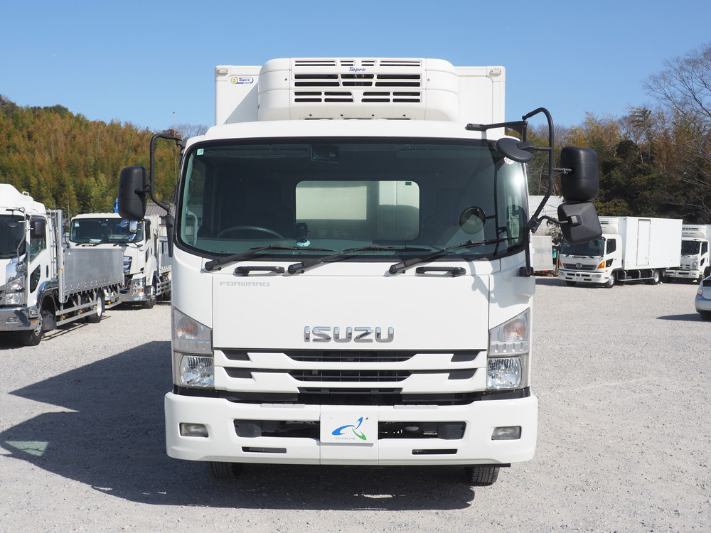 いすゞ フォワード 冷凍バン 中型 TKG-FRR90T2 年式 H28[写真02]