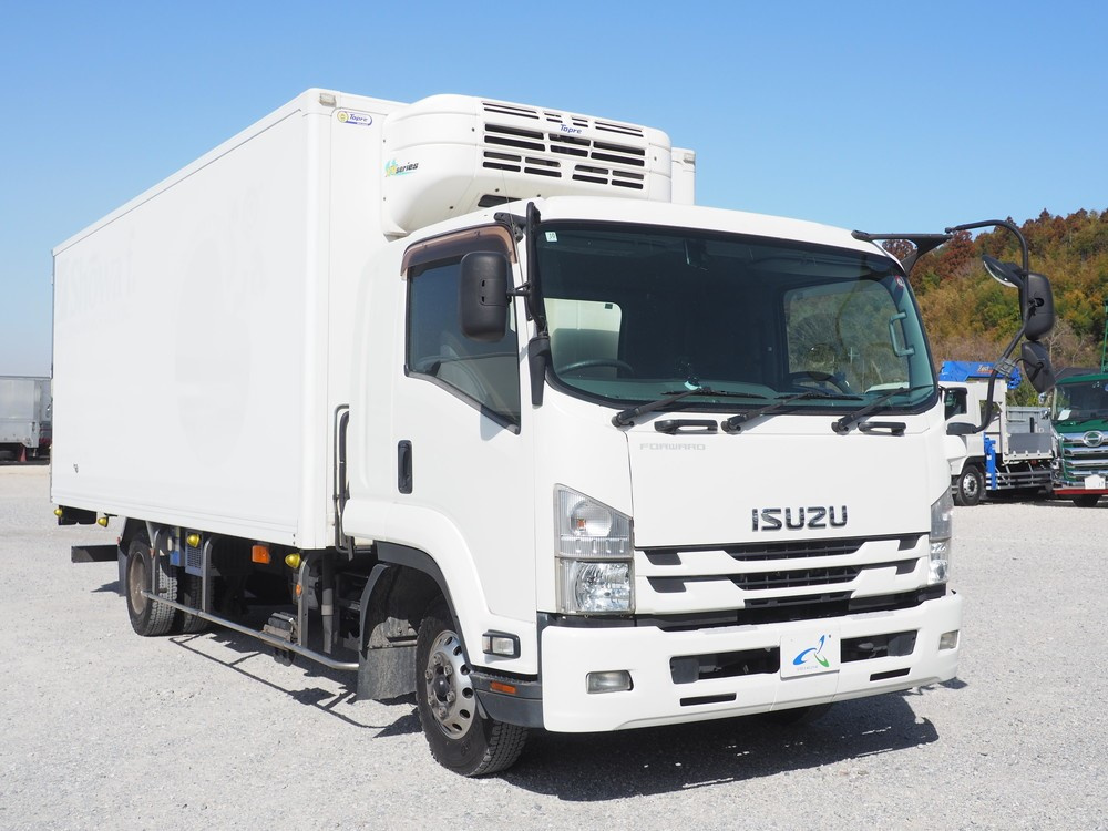 いすゞ フォワード 冷凍バン 中型 TKG-FRR90T2 年式 H28[写真03]