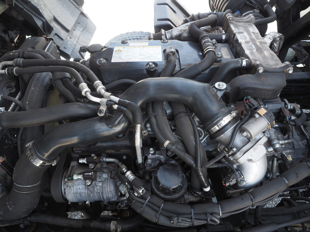 いすゞ フォワード 冷凍バン 中型 TKG-FRR90T2 年式 H28[写真36]