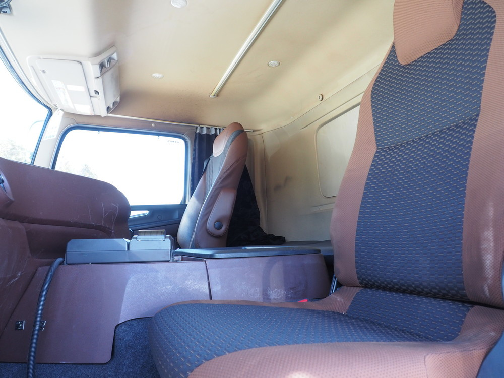 日野 プロフィア 冷凍バン 大型 2DG-FR1AHG 年式 H29[写真37]