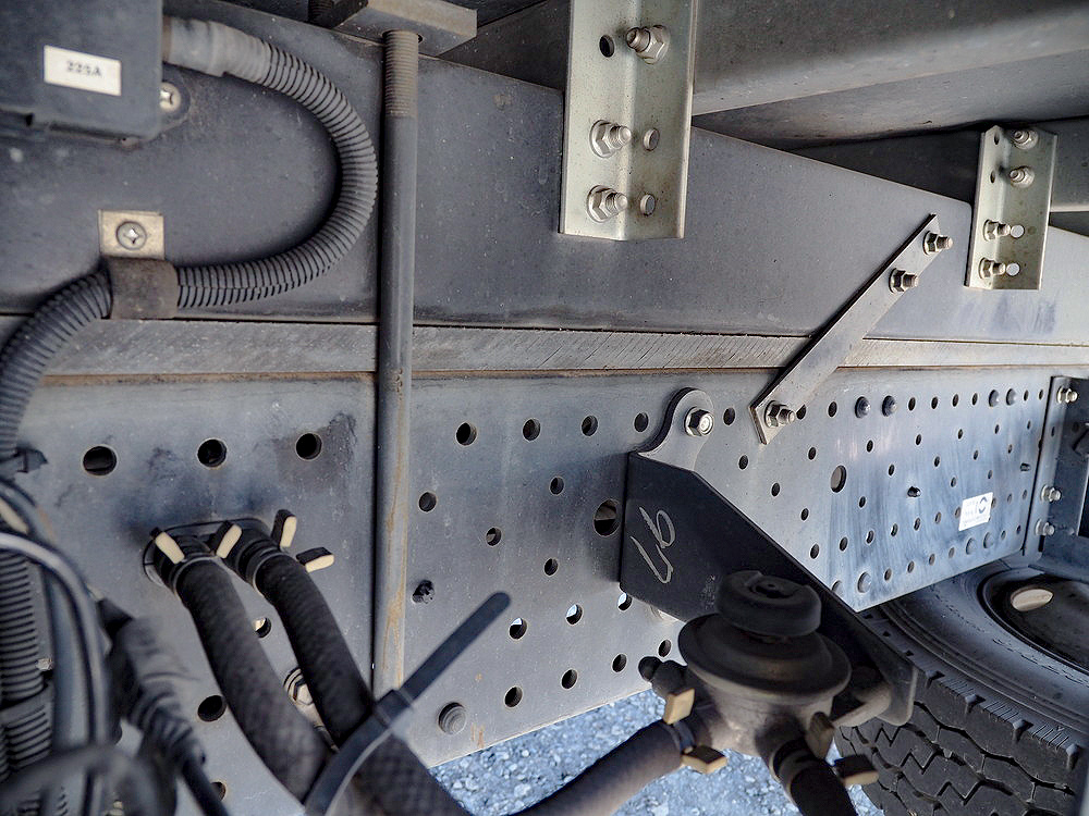 いすゞ エルフ バン車 小型 TRG-NPR85AN 年式 H27[写真27]