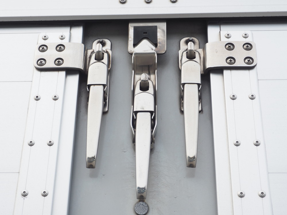 いすゞ ギガ ウイング車 大型 QPG-CYJ77B 年式 H28[写真11]