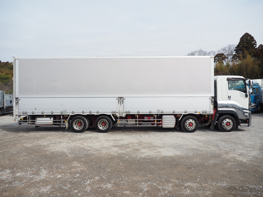 いすゞ ギガ ウイング車 大型 QPG-CYJ77B 年式 H28[写真13]