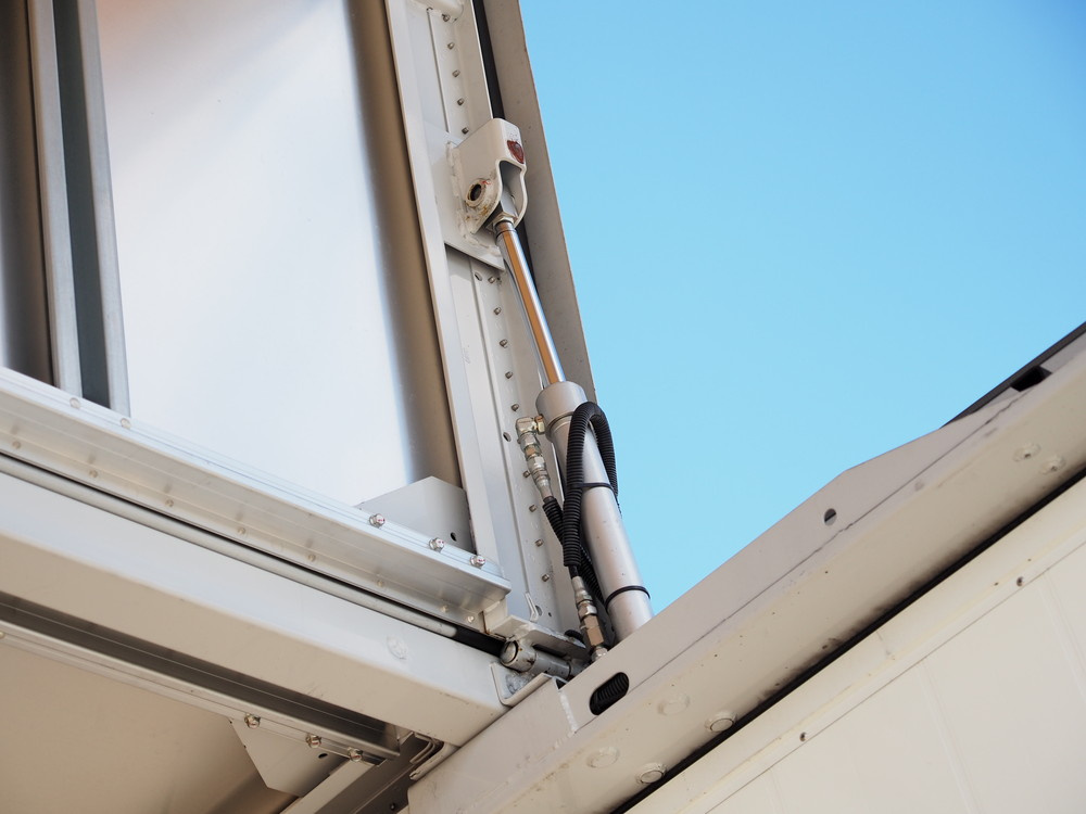 三菱ふそう ファイター ウイング車 中型 TKG-FK61F 年式 H28[写真19]