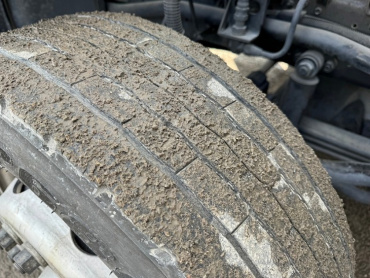 いすゞ ギガ ウイング車 大型 QKG-CYJ77A 年式 H27 [写真22]