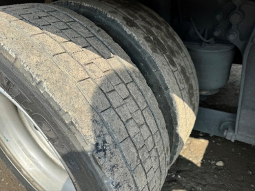 いすゞ ギガ ウイング車 大型 QKG-CYJ77A 年式 H27 [写真28]