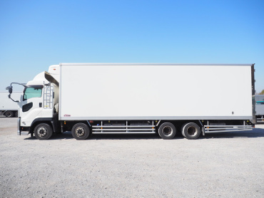 いすゞ ギガ 冷凍バン 大型 QPG-CYJ77B 年式 H30 [写真10]