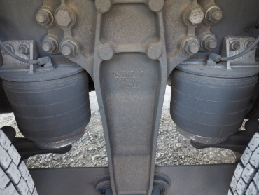 いすゞ ギガ 冷凍バン 大型 QPG-CYJ77B 年式 H30 [写真31]