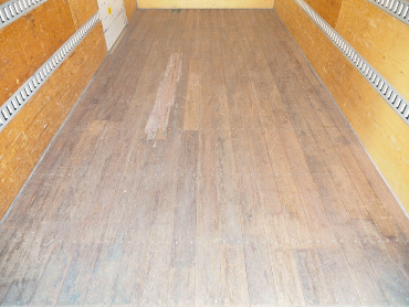 いすゞ エルフ バン車 小型 TRG-NPR85AN 年式 H27 [写真15]