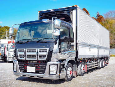 いすゞ ギガ 冷凍ウイング 大型 QKG-CYJ77A 年式 H27[写真01]