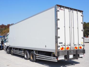 いすゞ ギガ 冷凍バン 大型 QPG-CYJ77B 年式 H30 [写真06]