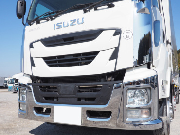 いすゞ ギガ ウイング車 大型 QPG-CYJ77B 年式 H29[写真08]