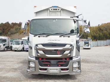 いすゞ ギガ ウイング車 大型 QPG-CYJ77B 年式 H28 [写真03]