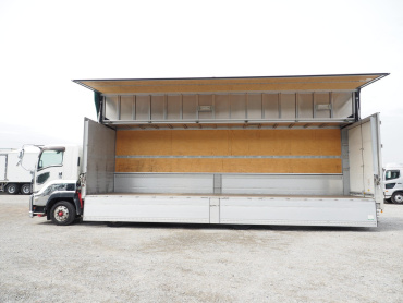 いすゞ ギガ ウイング車 大型 QPG-CYJ77B 年式 H28 [写真24]