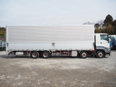 いすゞ ギガ ウイング車 大型 QPG-CYJ77B 年式 H28 [写真13]