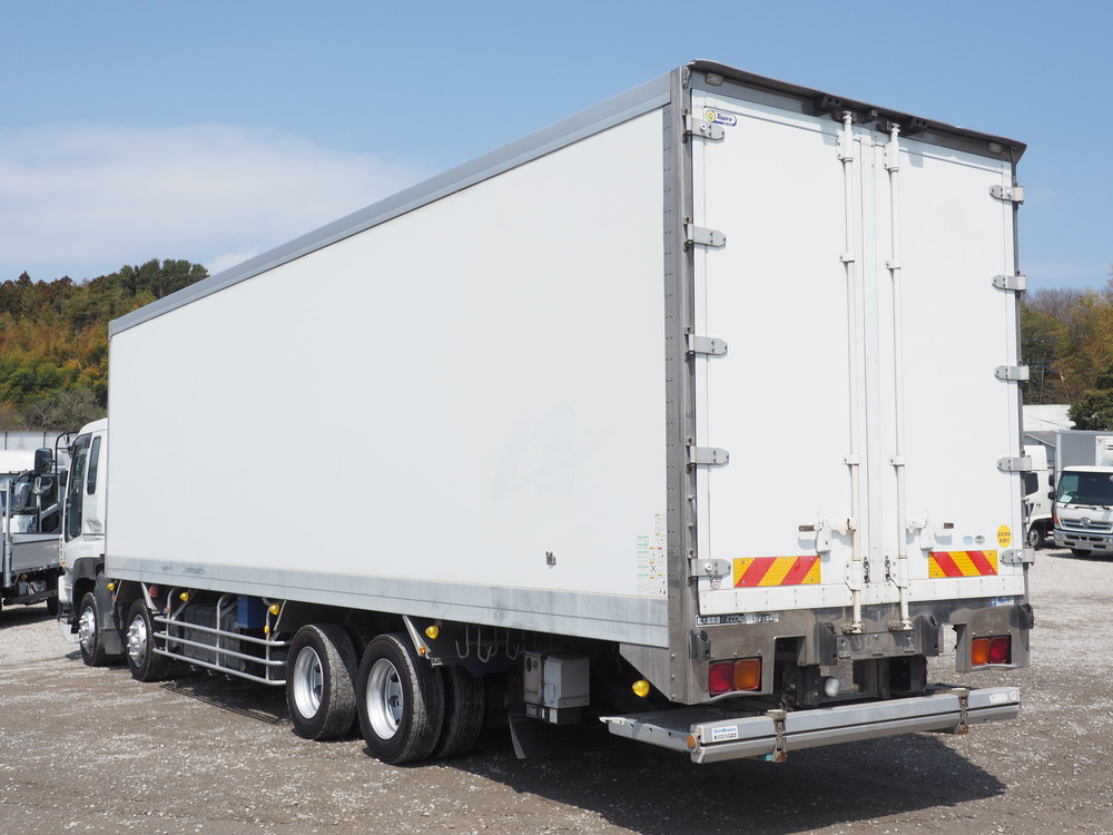 いすゞ ギガ 冷凍バン 大型 QKG-CYJ77A 年式 H26[写真07]