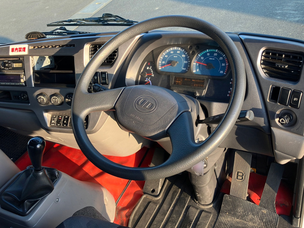 UDトラックス コンドル バン車 中型 TKG-MK38C 年式 H25[写真11]
